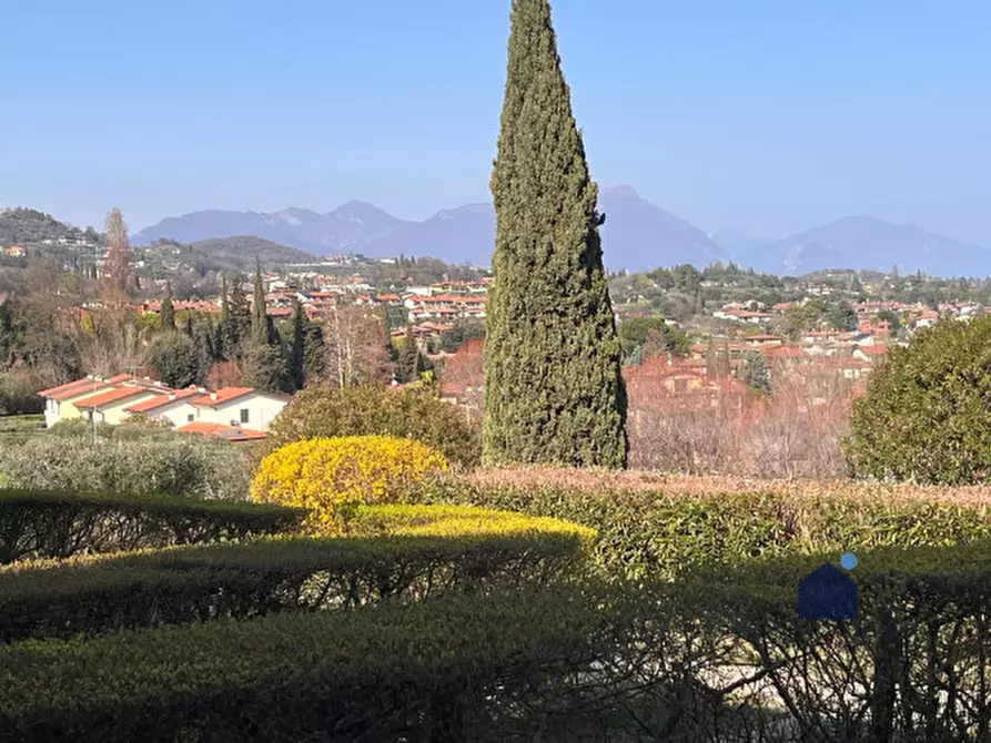 Immagine 40 di Appartamento in vendita  in Via Prais, 40 a Padenghe Sul Garda