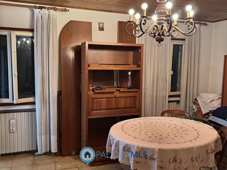 Immagine 2 di Casa trifamiliare in vendita  in Via Sette Martiri, 3 a Padova