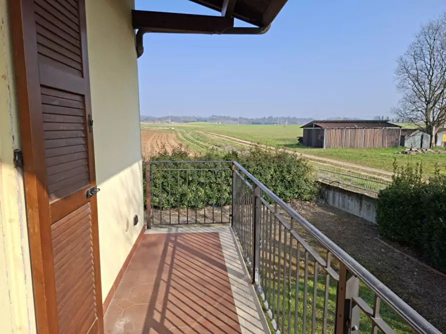 Immagine 6 di Appartamento in vendita  a Volta Mantovana