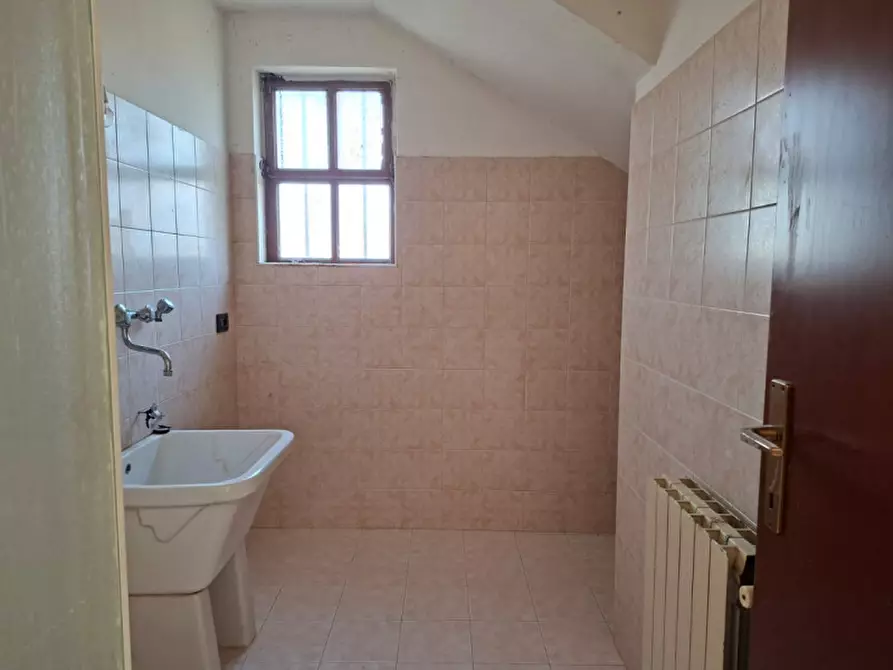 Immagine 10 di Appartamento in vendita  a Volta Mantovana