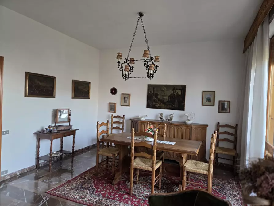 Immagine 1 di Appartamento in vendita  in Via Siena a Firenze