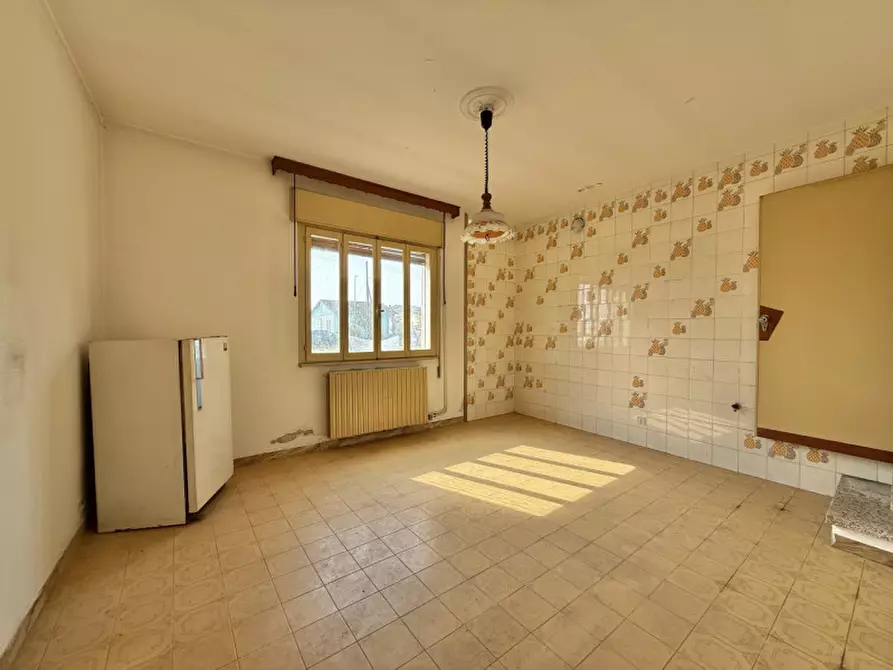 Immagine 8 di Casa bifamiliare in vendita  in via cuoro a Solesino