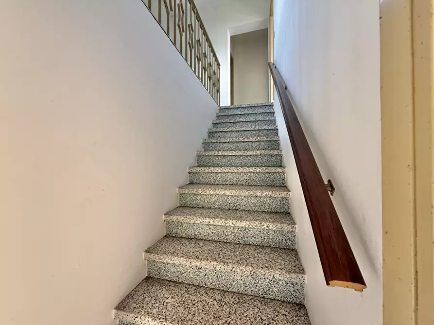 Immagine 11 di Casa bifamiliare in vendita  in via cuoro a Solesino