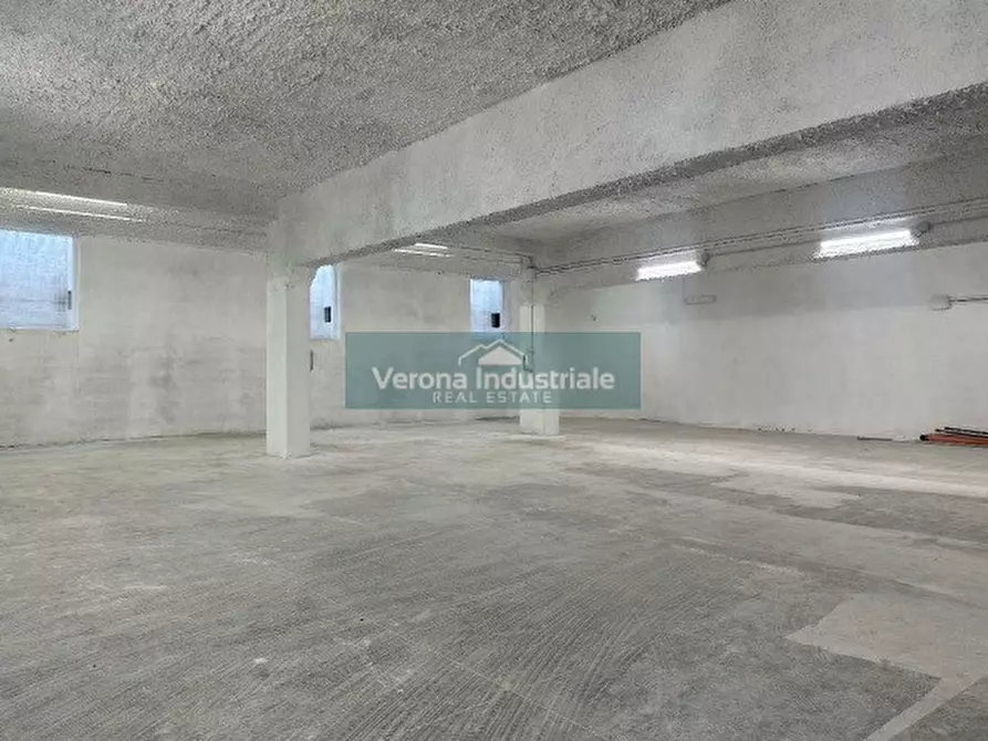 Immagine 5 di Magazzino in affitto  in Verona Via Messedaglia a Verona