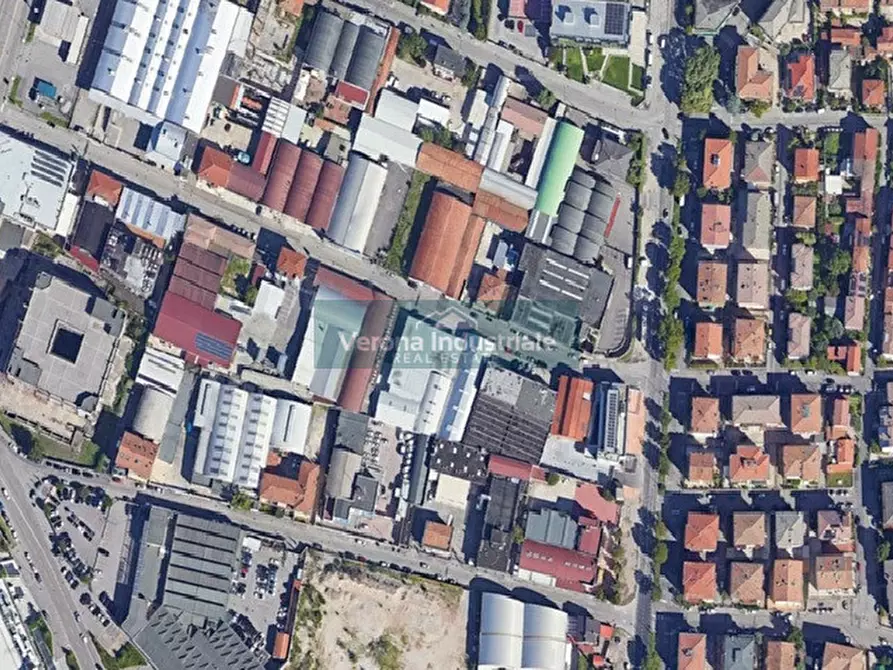 Immagine 9 di Magazzino in affitto  in Verona Via Messedaglia a Verona