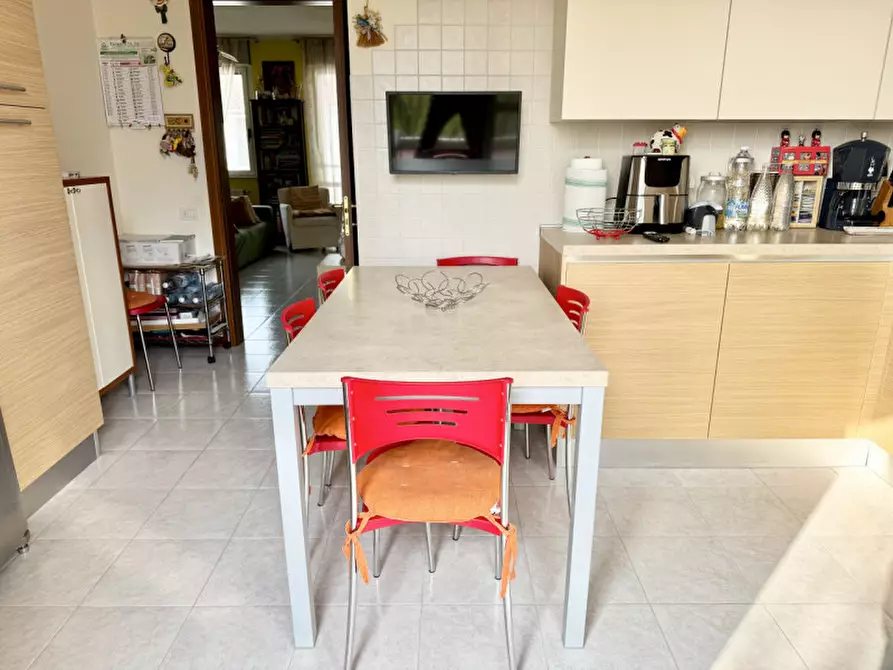 Immagine 10 di Appartamento in vendita  in via piemonte 5 a San Secondo Parmense