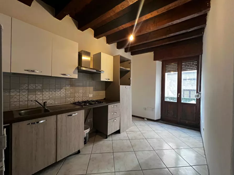 Immagine 2 di Appartamento in vendita  in Via Fratelli Ugoni a Brescia