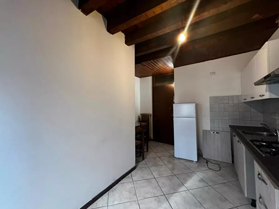 Immagine 5 di Appartamento in vendita  in Via Fratelli Ugoni a Brescia