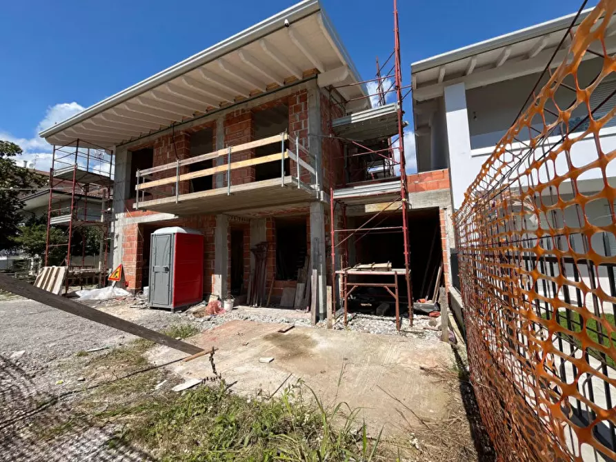 Immagine 21 di Villa in vendita  in Via Vittorio Arici a Brescia