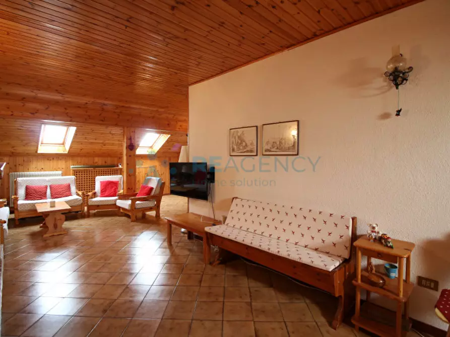 Immagine 7 di Appartamento in vendita  in Viale dei Finanzieri 19 a Tonezza Del Cimone