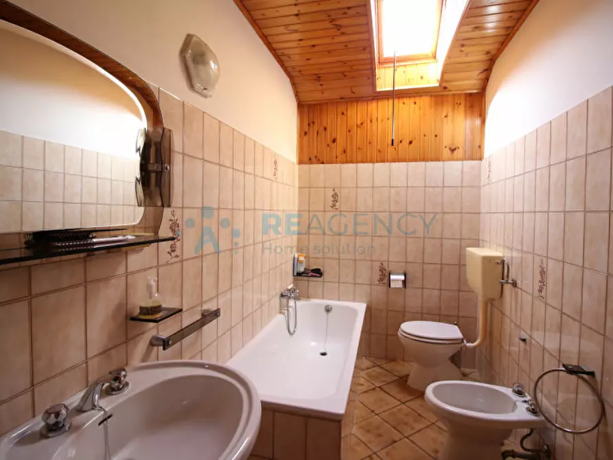 Immagine 13 di Appartamento in vendita  in Viale dei Finanzieri 19 a Tonezza Del Cimone