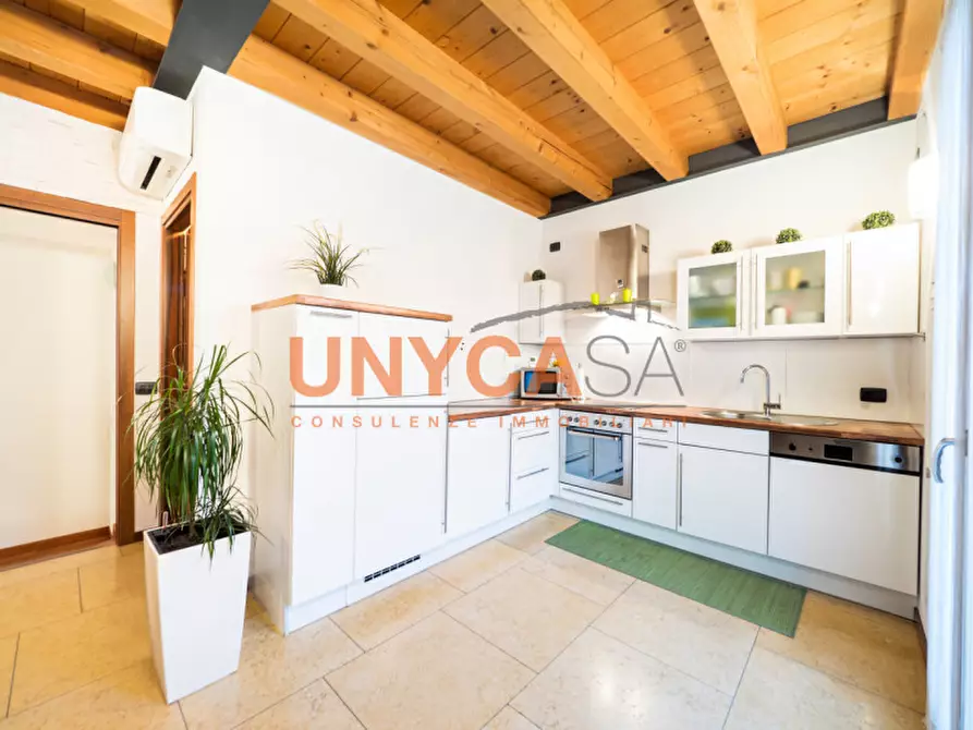 Immagine 8 di Villetta a schiera in affitto  in Via Antonio Salieri a Verona