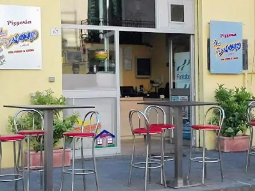 Immagine 1 di Attività commerciale in vendita  in Via Antonino Cumbo Borgia,67 a Milazzo