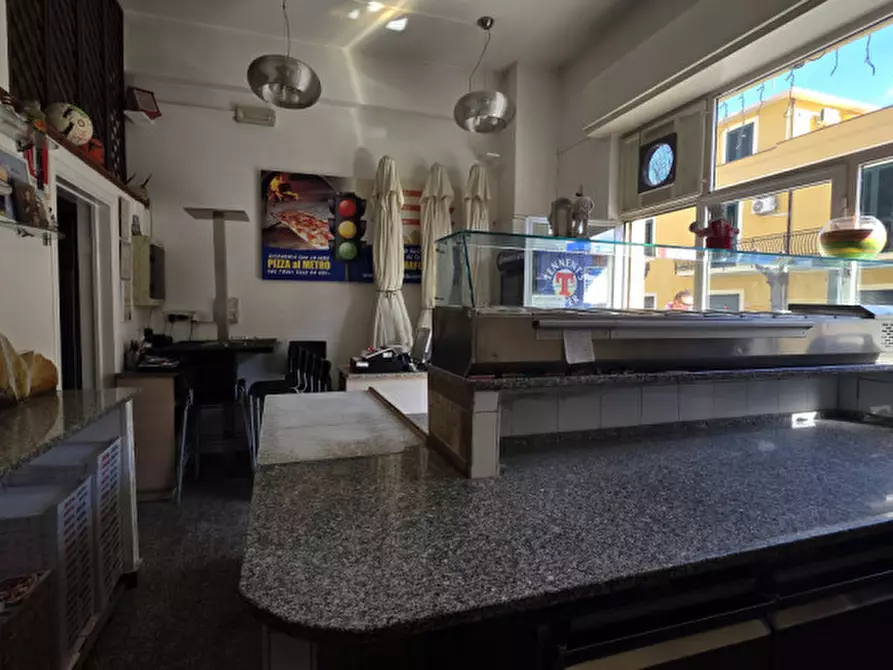 Immagine 8 di Attività commerciale in vendita  in Via Antonino Cumbo Borgia,67 a Milazzo