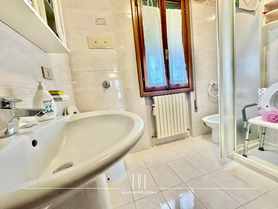 Immagine 15 di Appartamento in vendita  in via Leopardi 29 a Eraclea