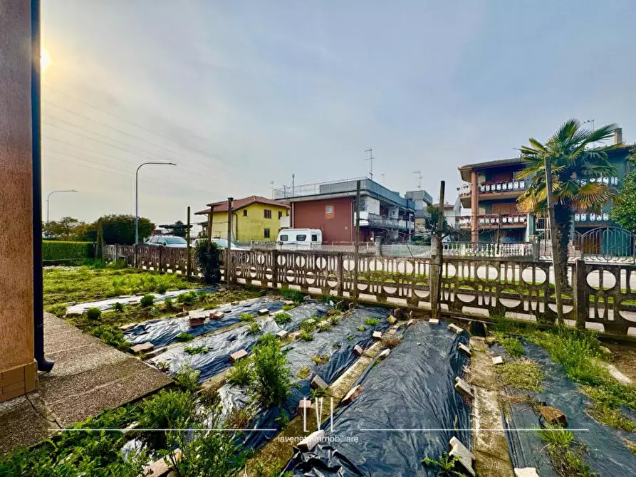 Immagine 23 di Appartamento in vendita  in via Leopardi 29 a Eraclea