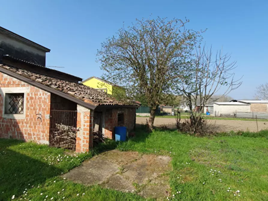 Immagine 28 di Villetta a schiera in vendita  in VIA MARTIRI DELLA LIBERTà a Concordia Sulla Secchia