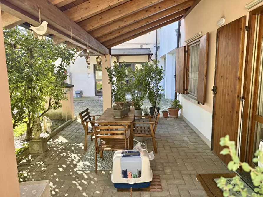 Immagine 3 di Appartamento in vendita  in strada villa a Roccabianca