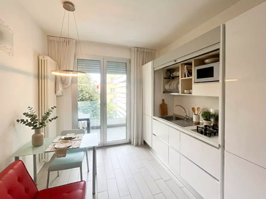Immagine 1 di Appartamento in vendita  in Viale Padova a Rimini