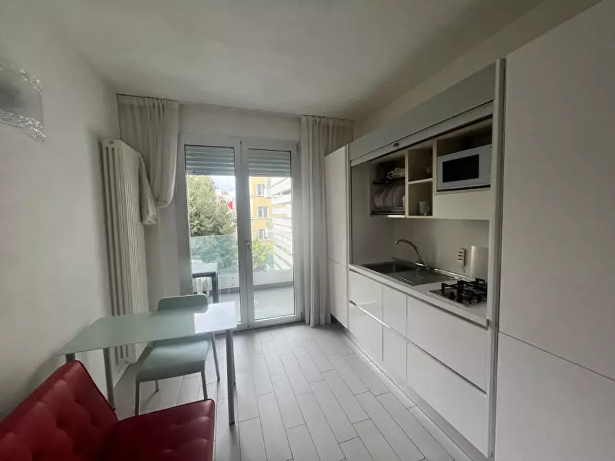 Immagine 3 di Appartamento in vendita  in Viale Padova a Rimini