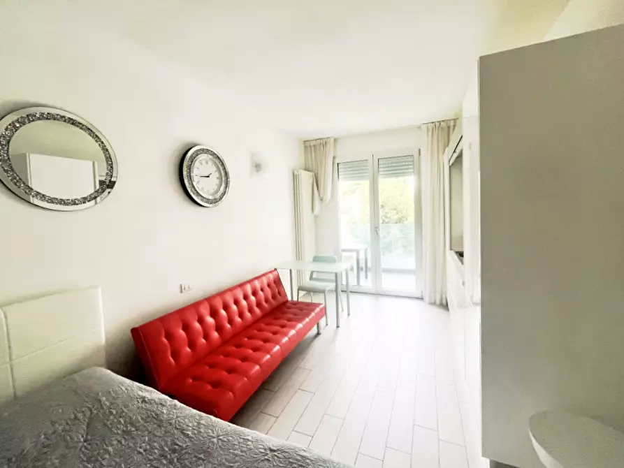 Immagine 4 di Appartamento in vendita  in Viale Padova a Rimini