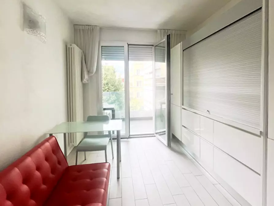 Immagine 5 di Appartamento in vendita  in Viale Padova a Rimini