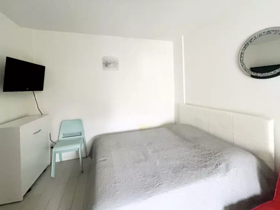 Immagine 6 di Appartamento in vendita  in Viale Padova a Rimini