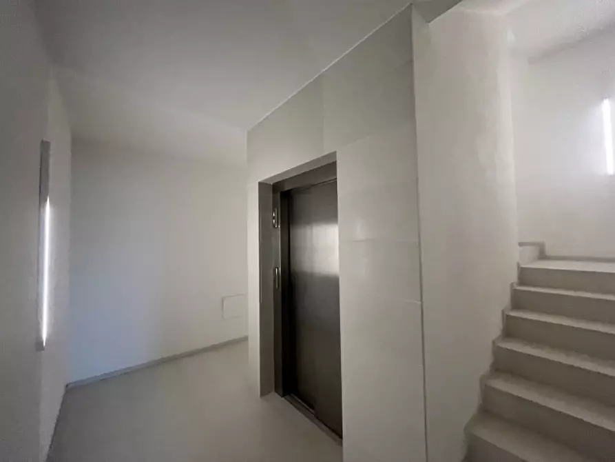 Immagine 11 di Appartamento in vendita  in Viale Padova a Rimini