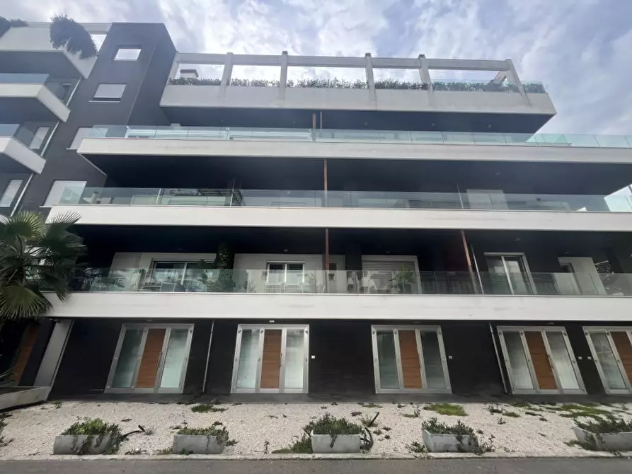 Immagine 13 di Appartamento in vendita  in Viale Padova a Rimini