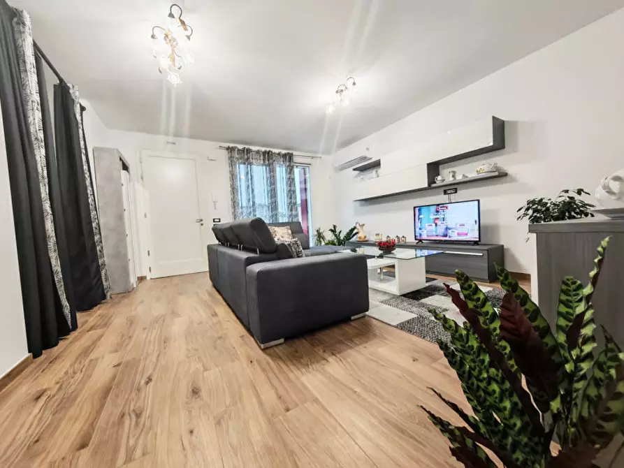 Immagine 1 di Villetta a schiera in vendita  a Fratta Polesine