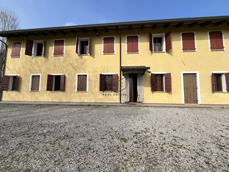 Immagine 21 di Rustico / casale in vendita  in via montegrappa a San Biagio Di Callalta