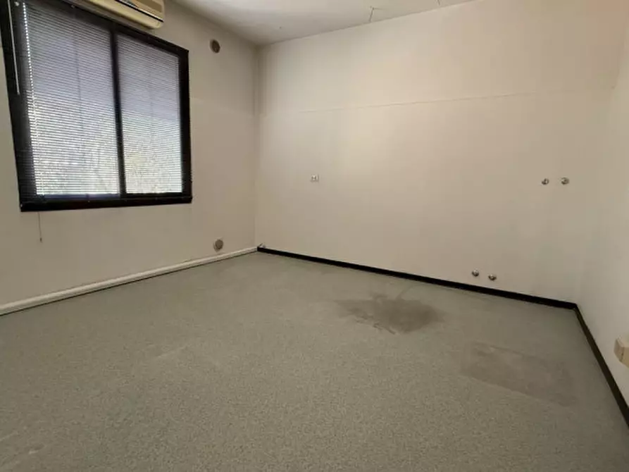 Immagine 5 di Ufficio in affitto  in viale dell'arcella a Padova