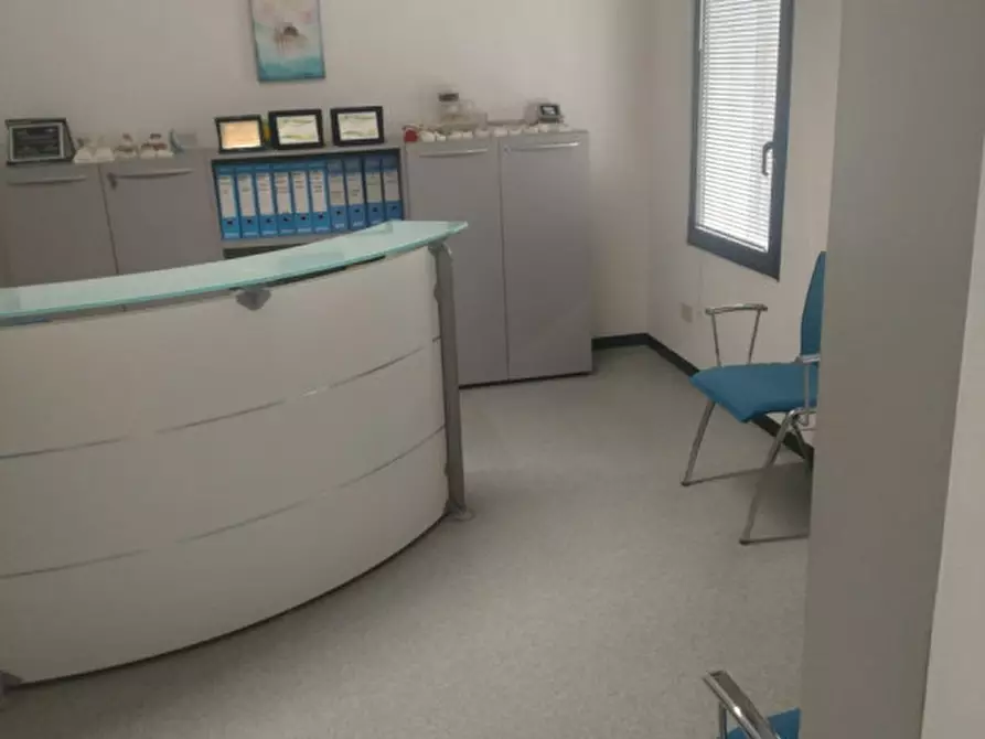 Immagine 9 di Ufficio in affitto  in viale dell'arcella a Padova