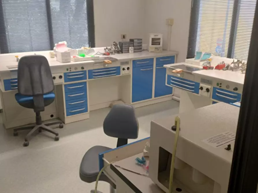 Immagine 10 di Ufficio in affitto  in viale dell'arcella a Padova