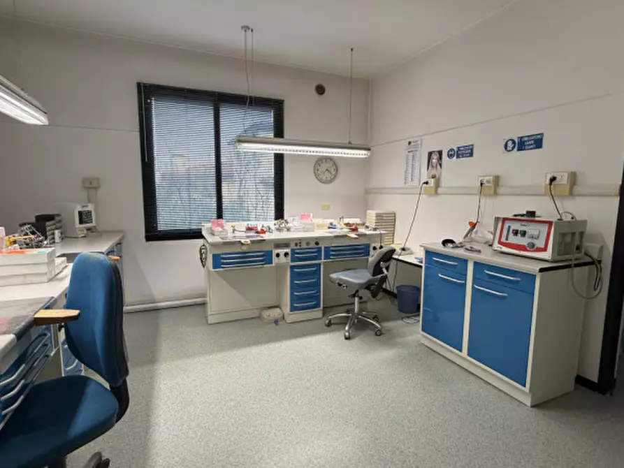 Immagine 15 di Ufficio in affitto  in viale dell'arcella a Padova