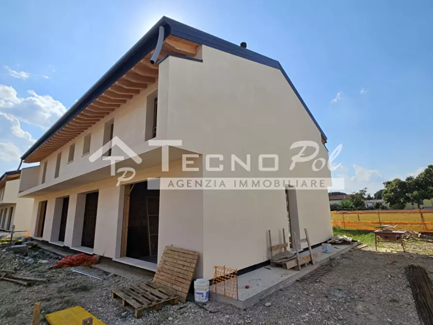 Immagine 2 di Casa bifamiliare in vendita  a Campodarsego