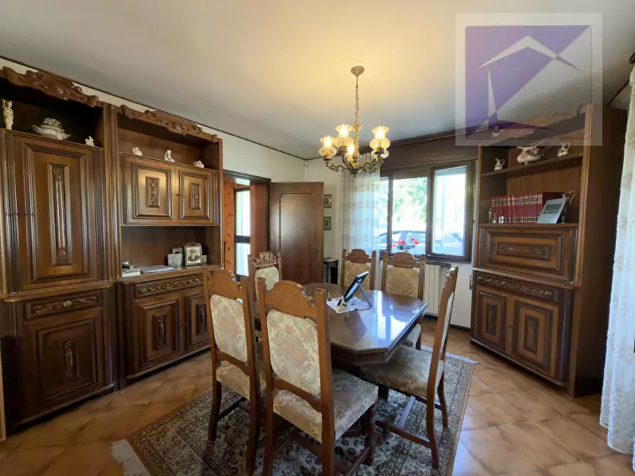 Immagine 10 di Villa in vendita  a Santa Giustina In Colle