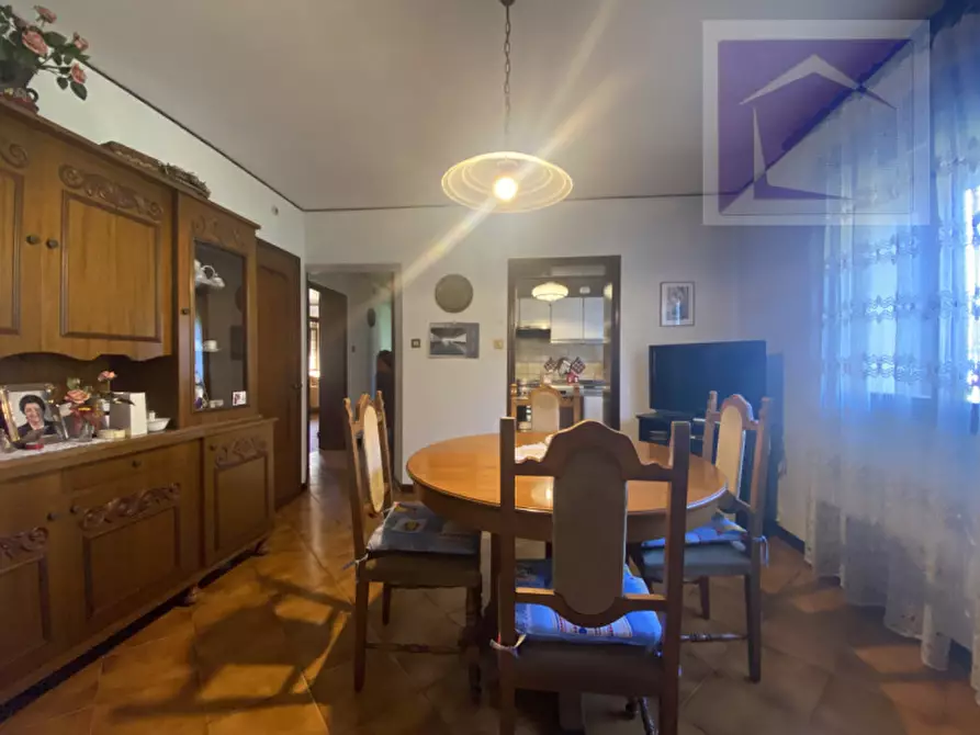 Immagine 11 di Villa in vendita  a Santa Giustina In Colle