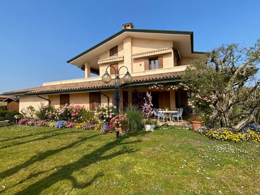 Immagine 1 di Villa in vendita  a Mansuè