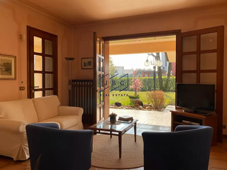 Immagine 3 di Villa in vendita  a Mansuè