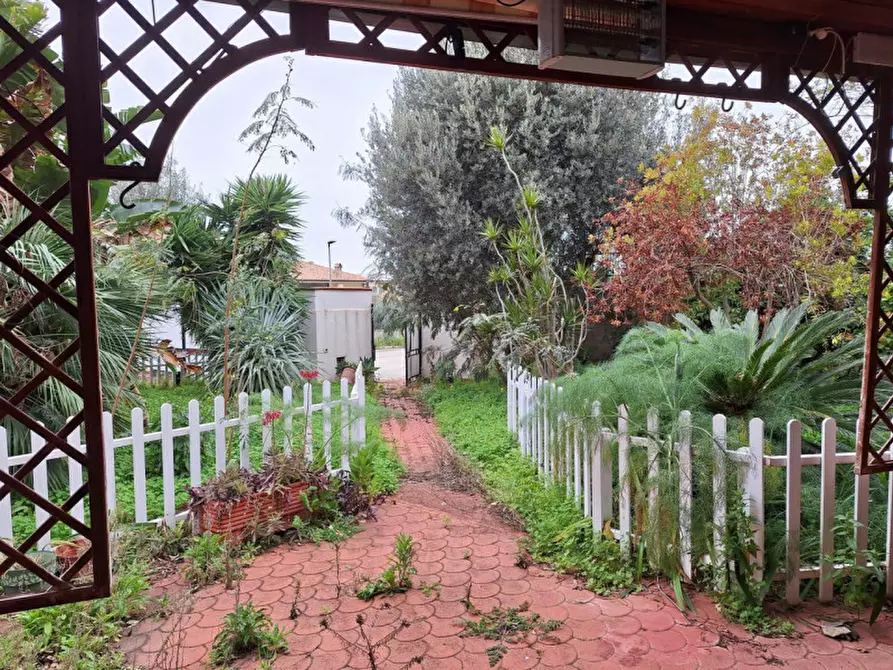 Immagine 5 di Villa in vendita  in Via donatello, 90040 Capaci PA, Italia a Capaci