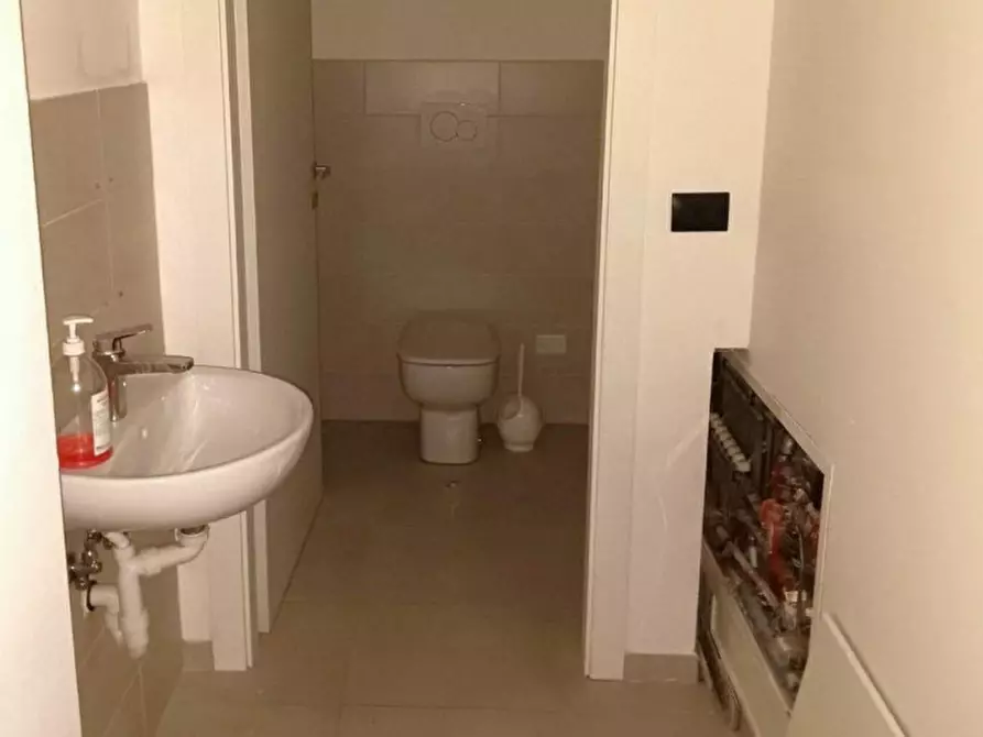 Immagine 7 di Negozio in vendita  in Via Napoleone Leumann, 10, 10098 Rivoli TO, Italia a Rivoli