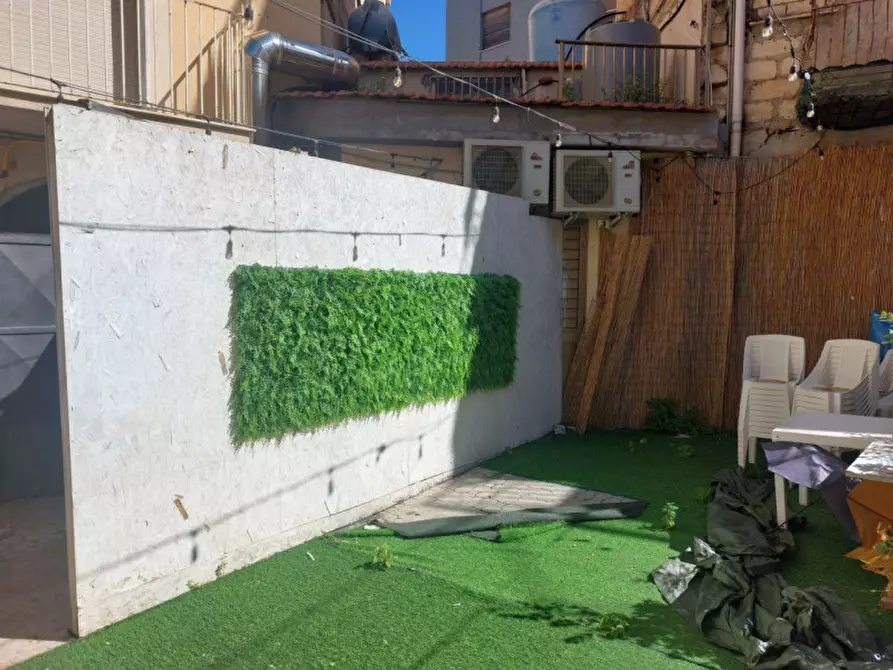 Immagine 6 di Palazzo in vendita  in Vico Ficicchia, 93012 Gela CL, Italia a Gela