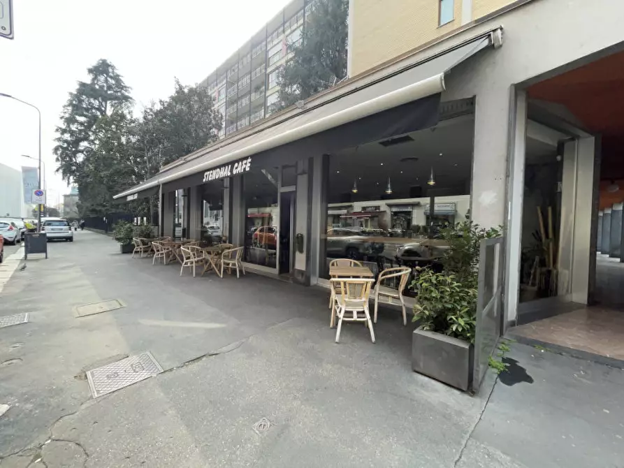 Immagine 3 di Attività commerciale in vendita  in Via Enrico Stendhal 19 a Milano