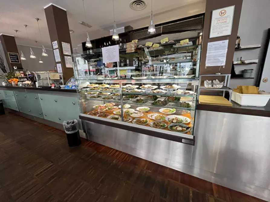 Immagine 7 di Attività commerciale in vendita  in Via Enrico Stendhal 19 a Milano
