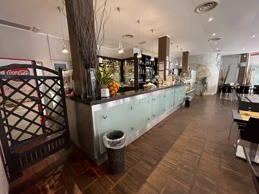 Immagine 13 di Attività commerciale in vendita  in Via Enrico Stendhal 19 a Milano