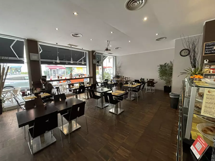 Immagine 19 di Attività commerciale in vendita  in Via Enrico Stendhal 19 a Milano