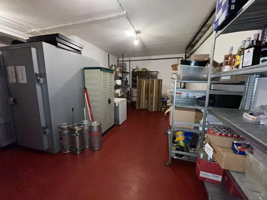 Immagine 28 di Attività commerciale in vendita  in Via Enrico Stendhal 19 a Milano