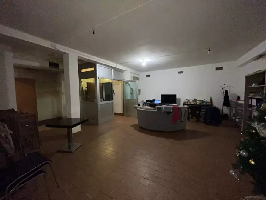 Immagine 36 di Attività commerciale in vendita  in Via Enrico Stendhal 19 a Milano