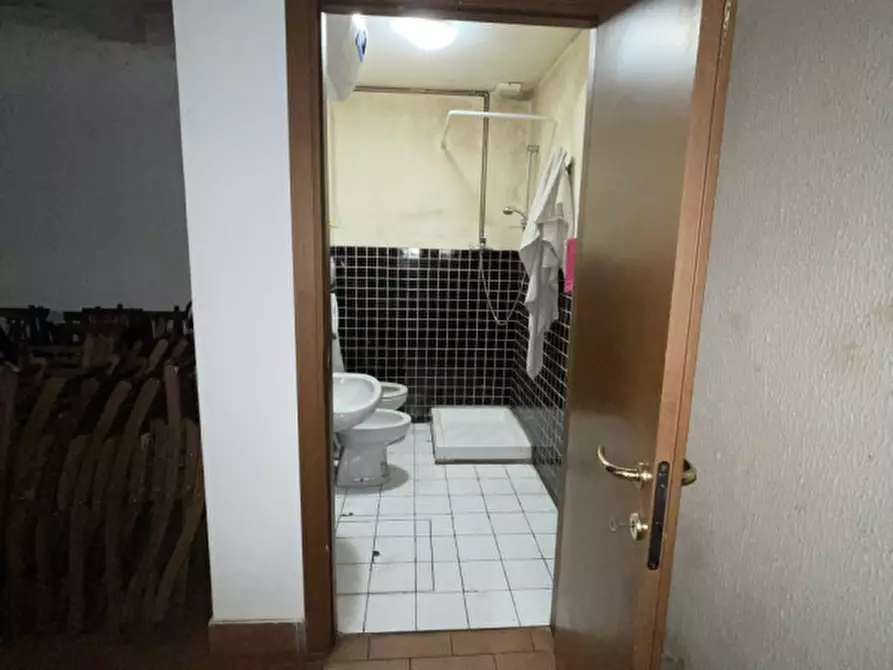 Immagine 37 di Attività commerciale in vendita  in Via Enrico Stendhal 19 a Milano